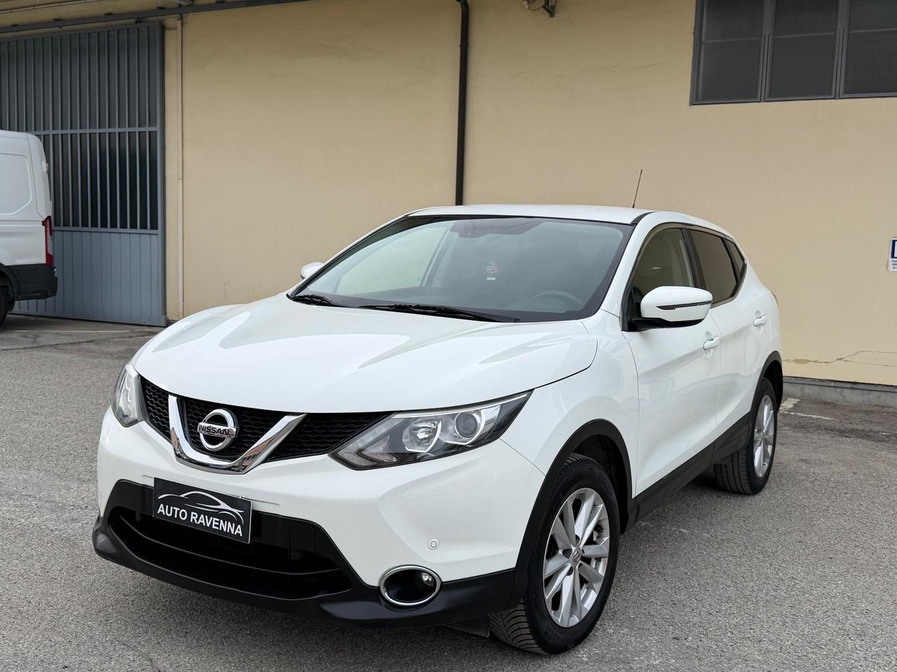 Nissan Qashqai 1.2 DIG-T N-Connecta Neopatentati