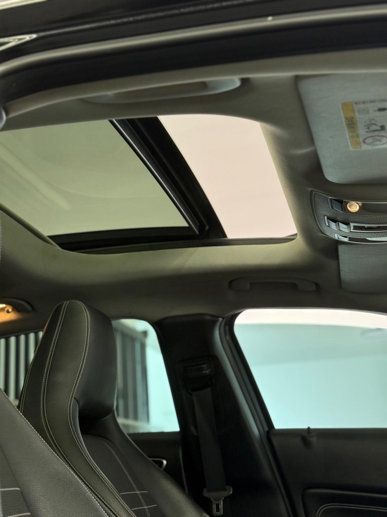 Mercedes-benz GLA 200 d Automatic Sport - Tetto