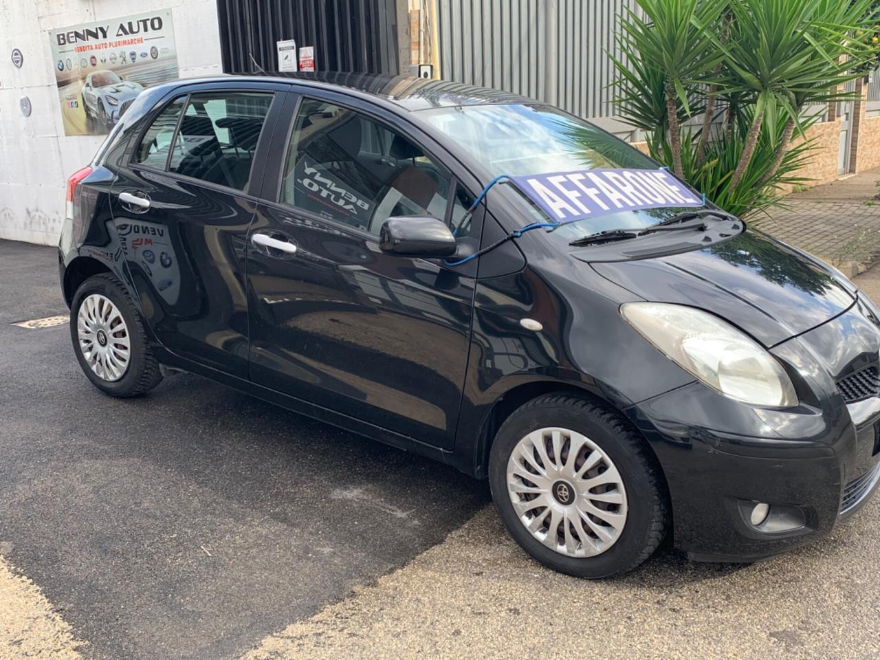 Toyota Yaris 1.3 5 porte Sol