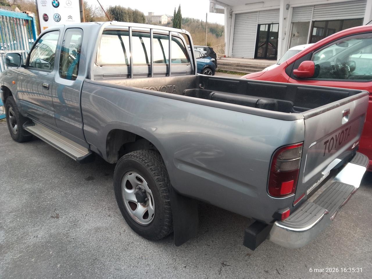 Toyota Hilux 2.4 Tds 90 cv 4WD Extracab