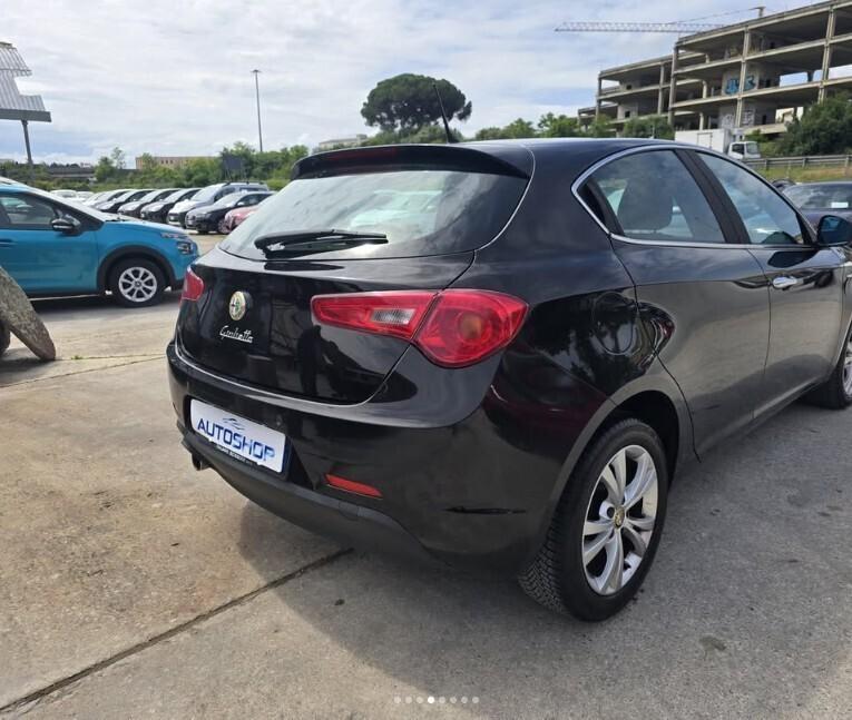 Alfa Romeo Giulietta 1.6 JTDm-2 105 CV