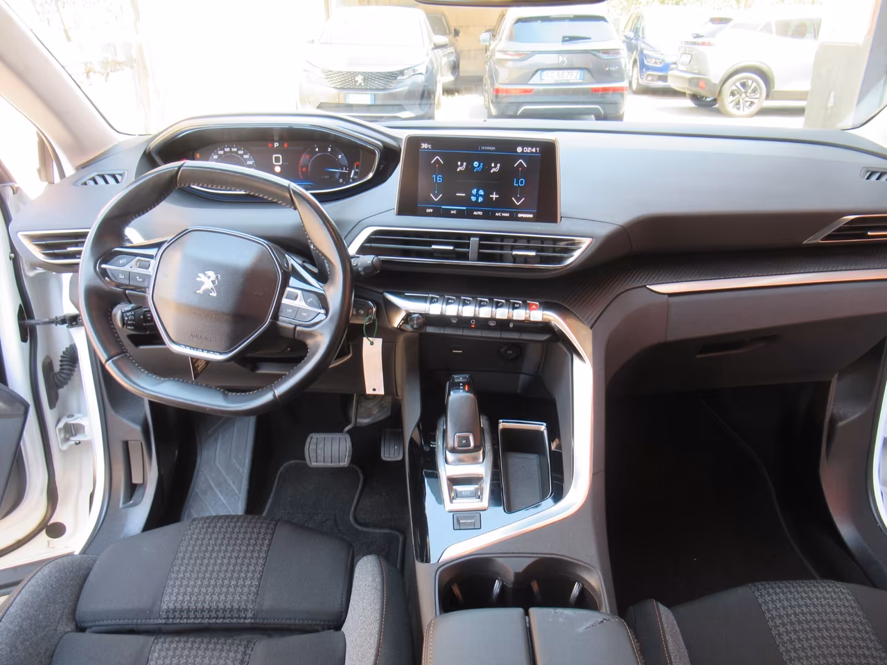 Peugeot 3008 BlueHDi 130 S&S EAT8 Business