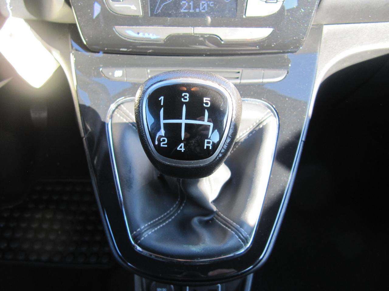 Lancia Ypsilon 1.2 69 CV 5 porte GPL Ecochic Mya - BENZ/GPL