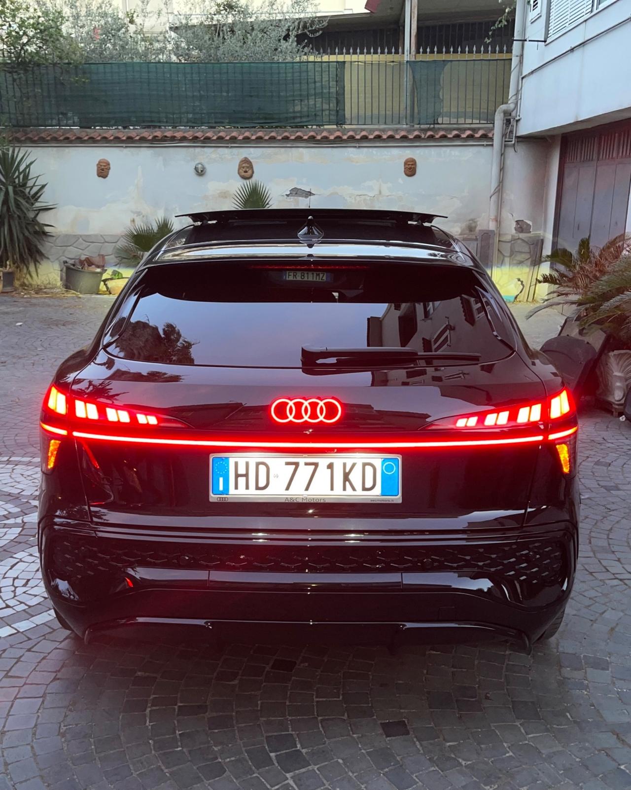Audi Q3 Sportback TDI S tronic S-Line edition strafull