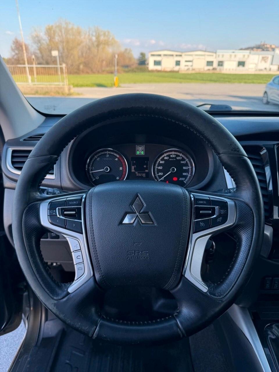 Mitsubishi L200 2.4 DI-D/154CV 2WD Double Cab Invite