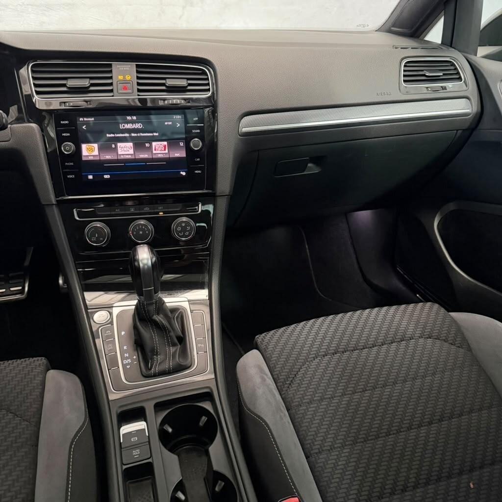Volkswagen GOLF 1.4 TSI DSG R-LINE TETTO