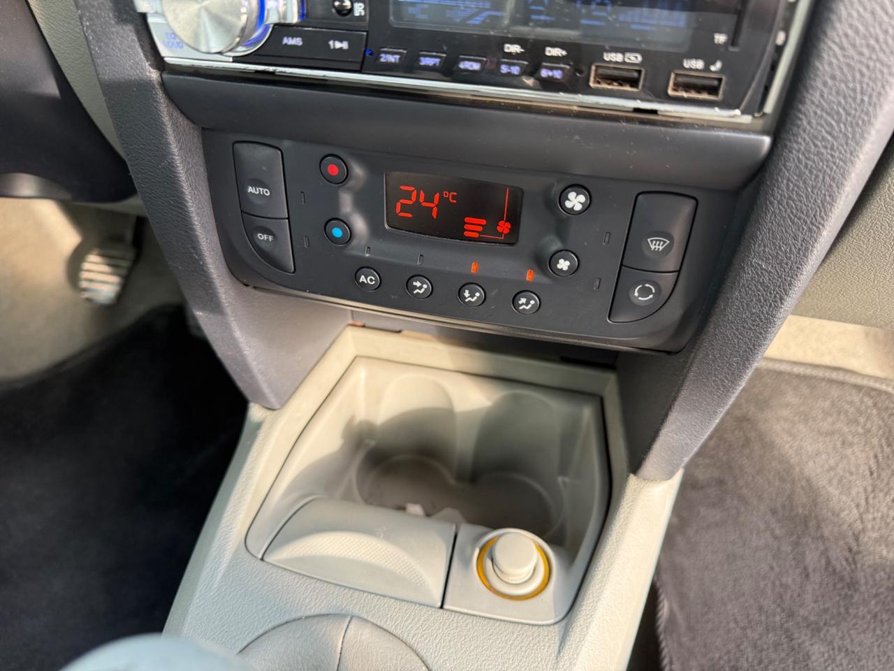 Renault Clio 1.4 16V cat 5 porte Privilège