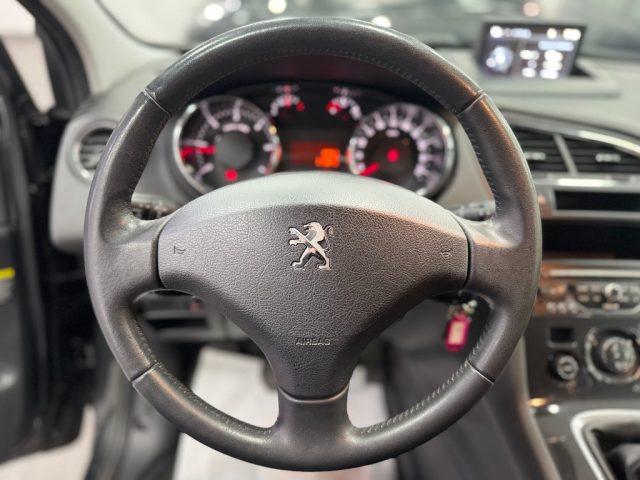 PEUGEOT 5008 1.6 HDi 115CV Business