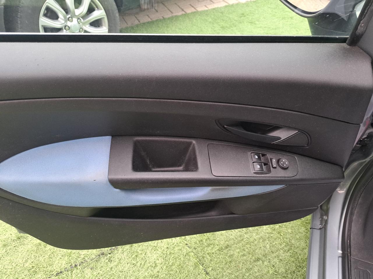 Fiat Punto 1.2 BENZ 65 CV , 5P /OK NEOPATENTATI