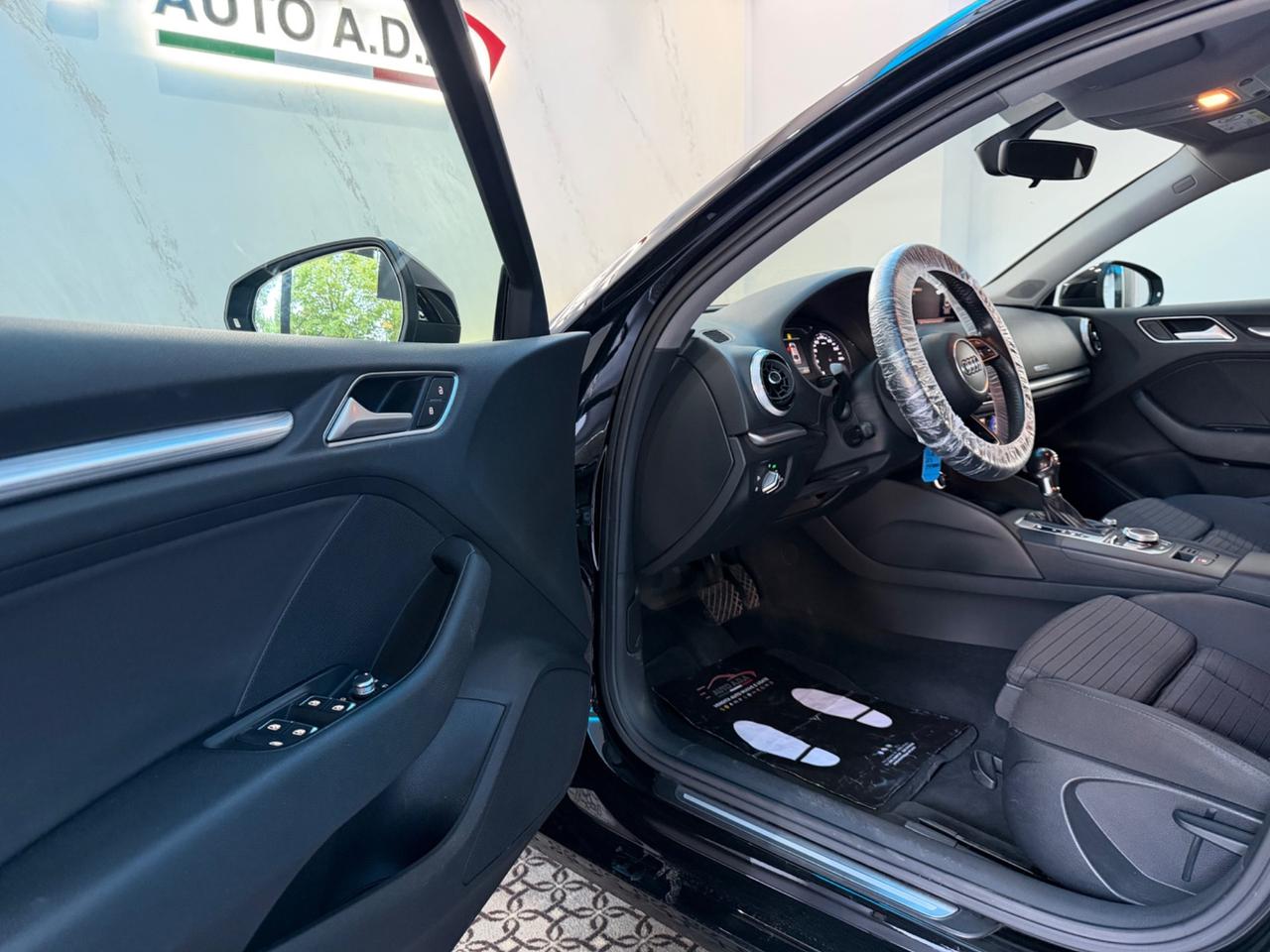 Audi A3 Sedan 1.6 TDI S tronic