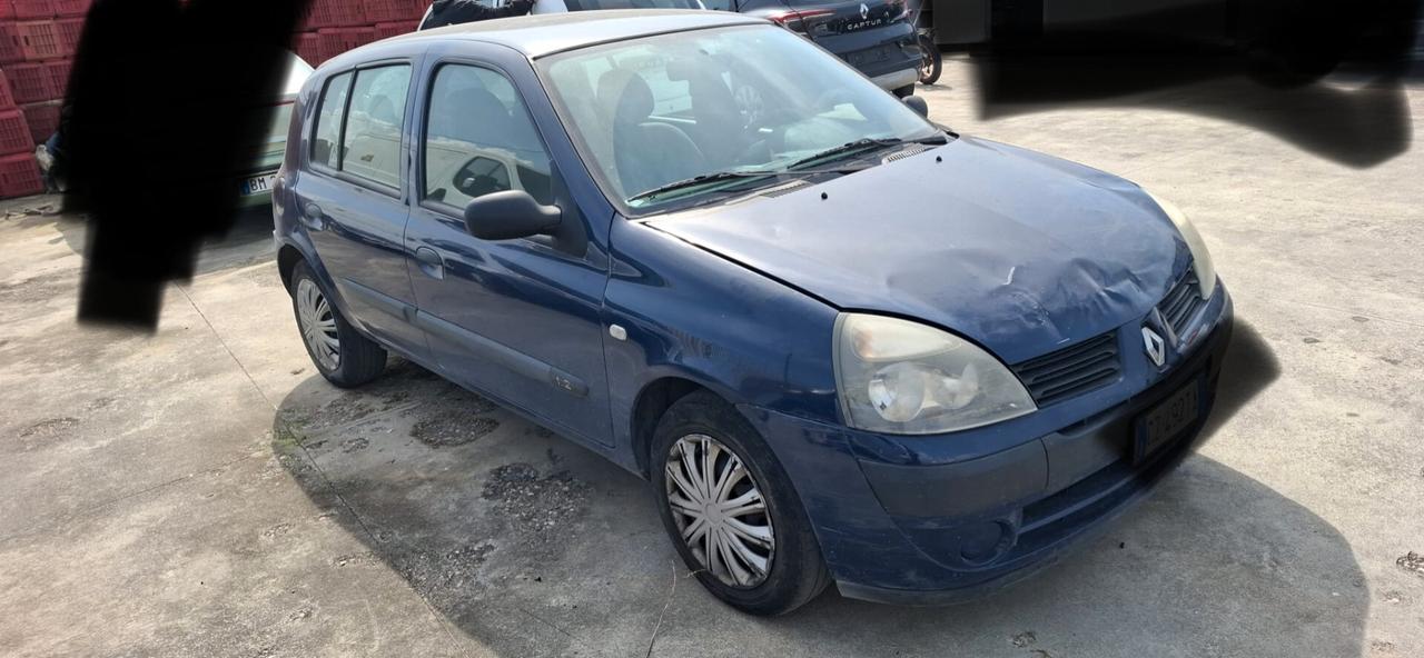 Renault Clio 1.2 cat 5 porte Confort Authentique