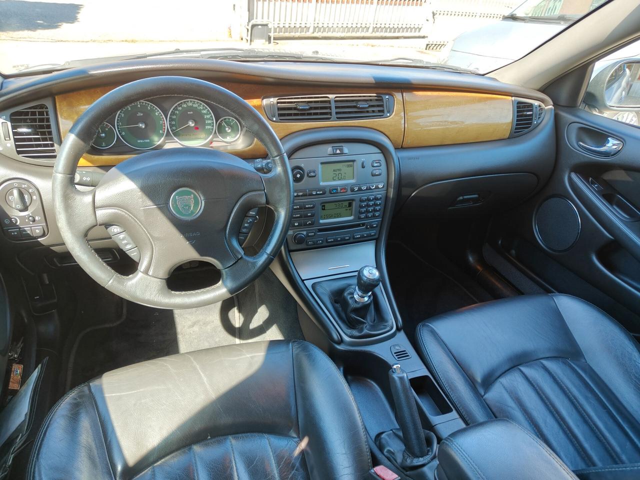 Jaguar X-Type 2.5 V6 24V cat Executive