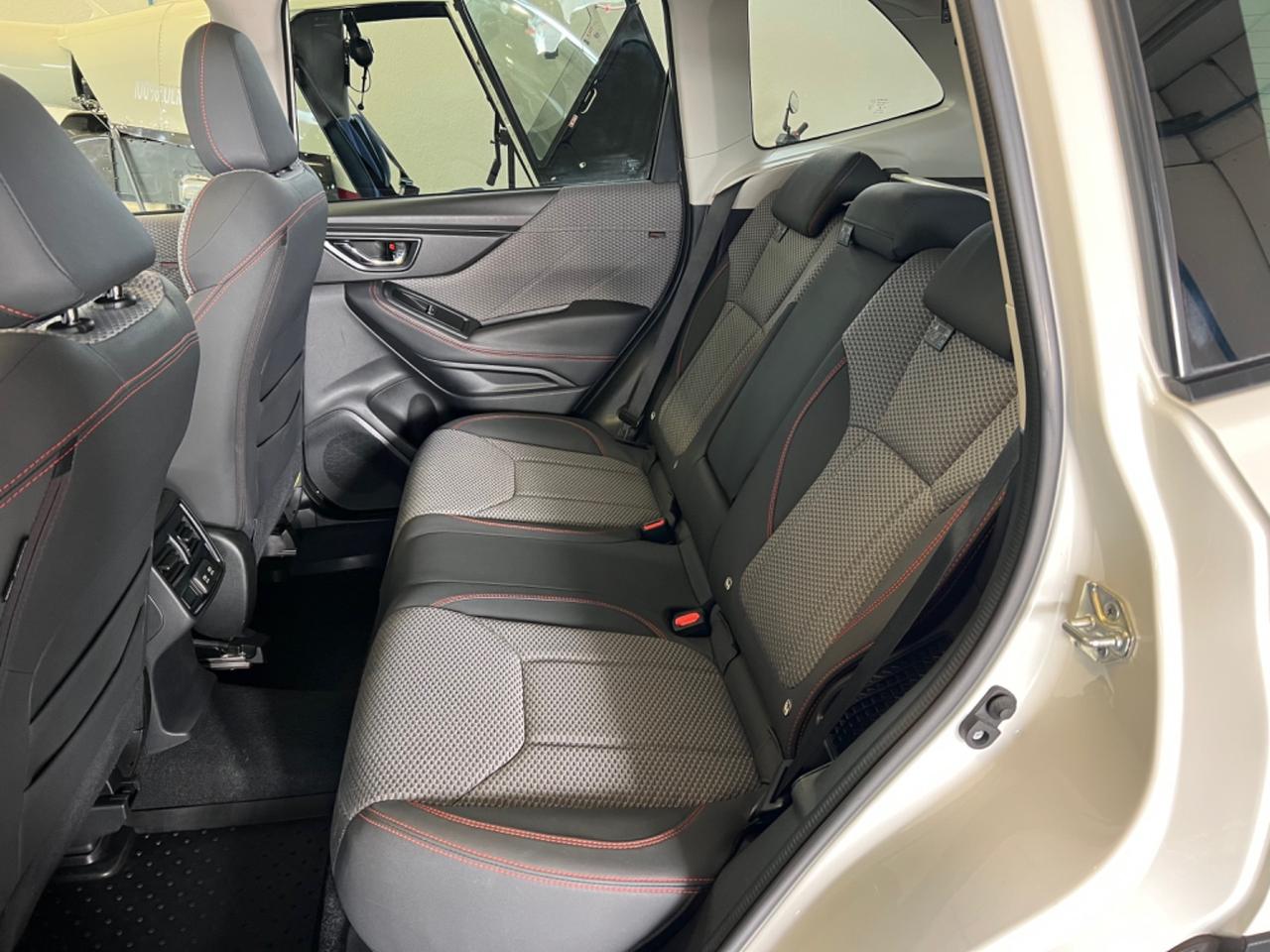 Subaru Forester 2.0 e-Boxer MHEV CVT Lineartronic 4dventure