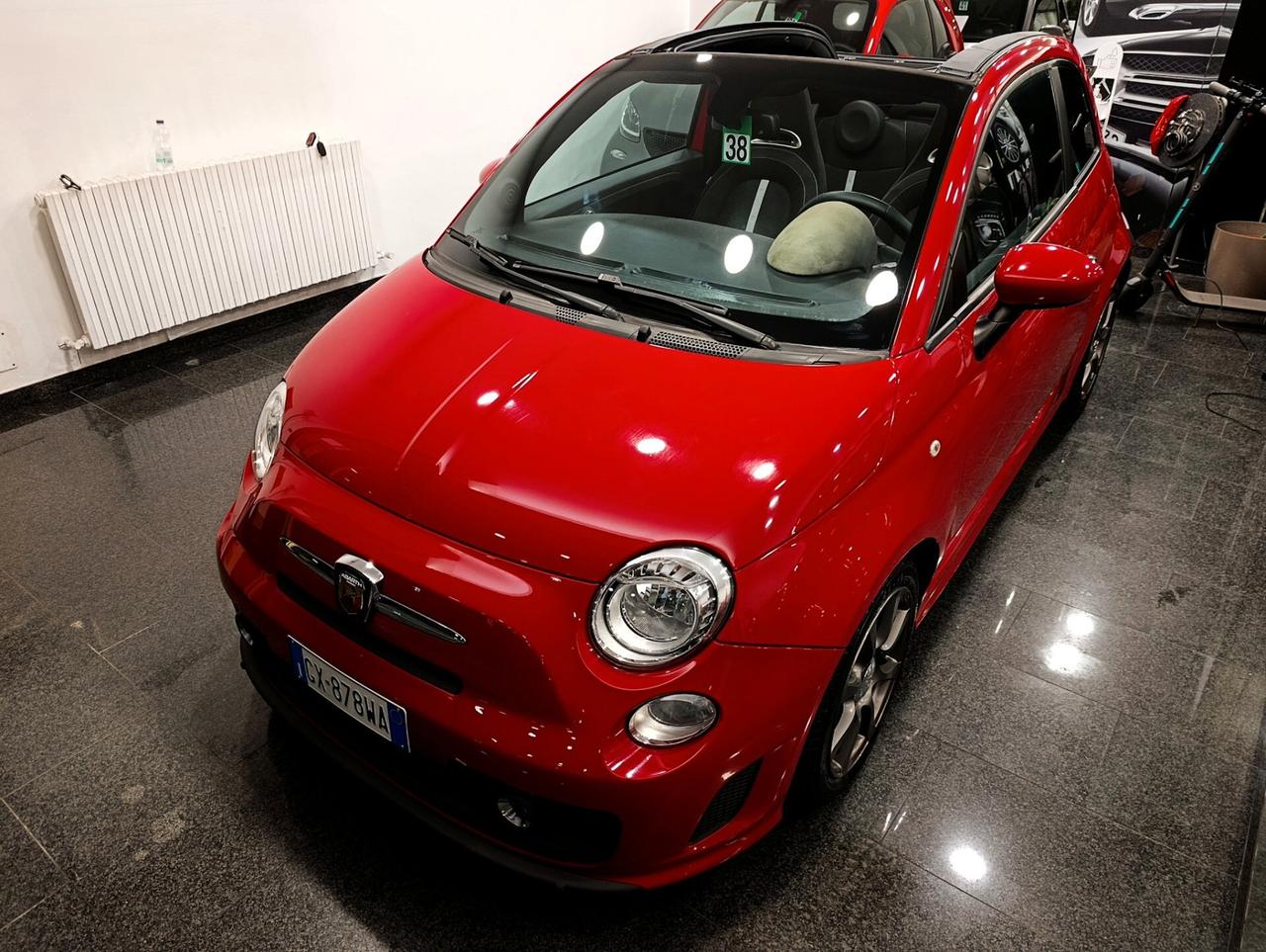 Abarth 500 C 1.4 Turbo T-Jet MTA