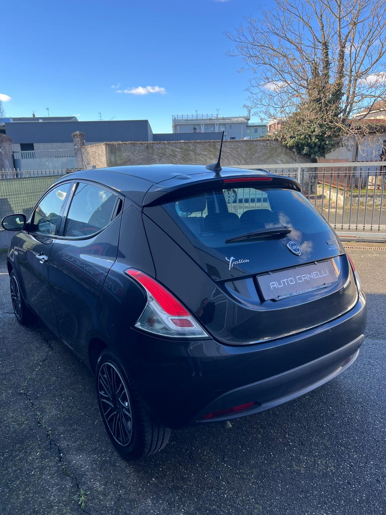 Lancia Ypsilon 1.0 FireFly 5 porte S&S Hybrid Silver Plus PREZZO REALE
