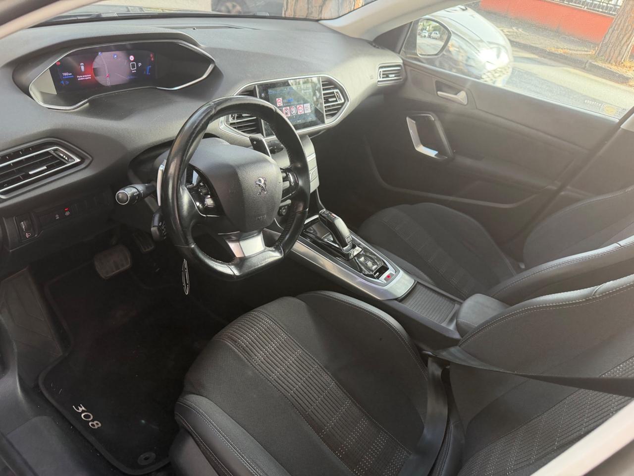 Peugeot 308 BlueHDi 130 S&S SW Allure
