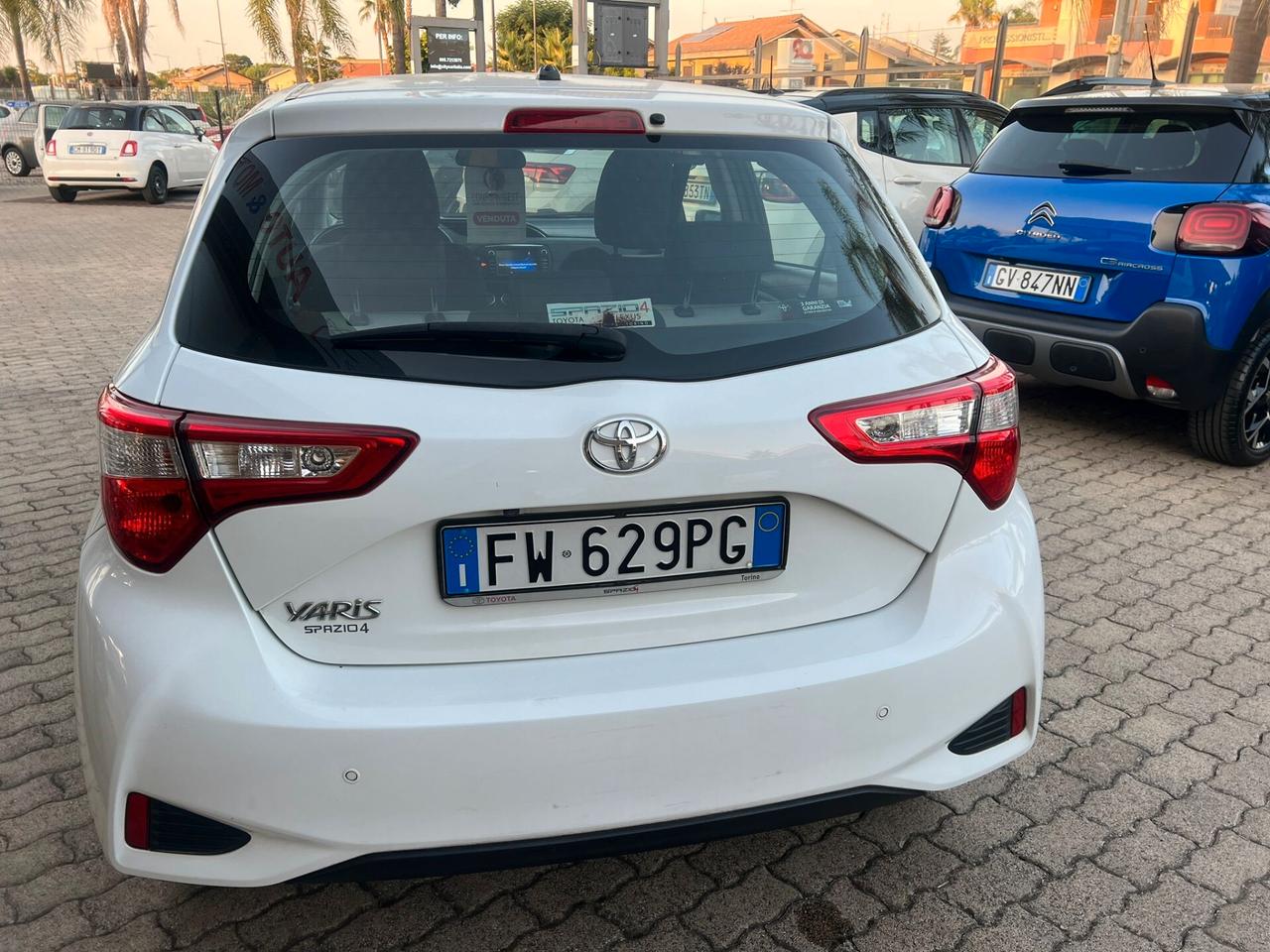 Toyota Yaris 1.0 72 CV 5 porte Lounge