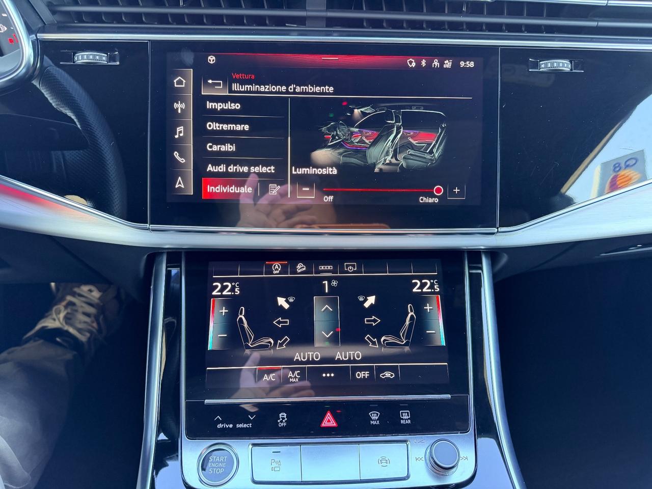 Audi Q8 45 TDI quattro 231cv s line no tasse