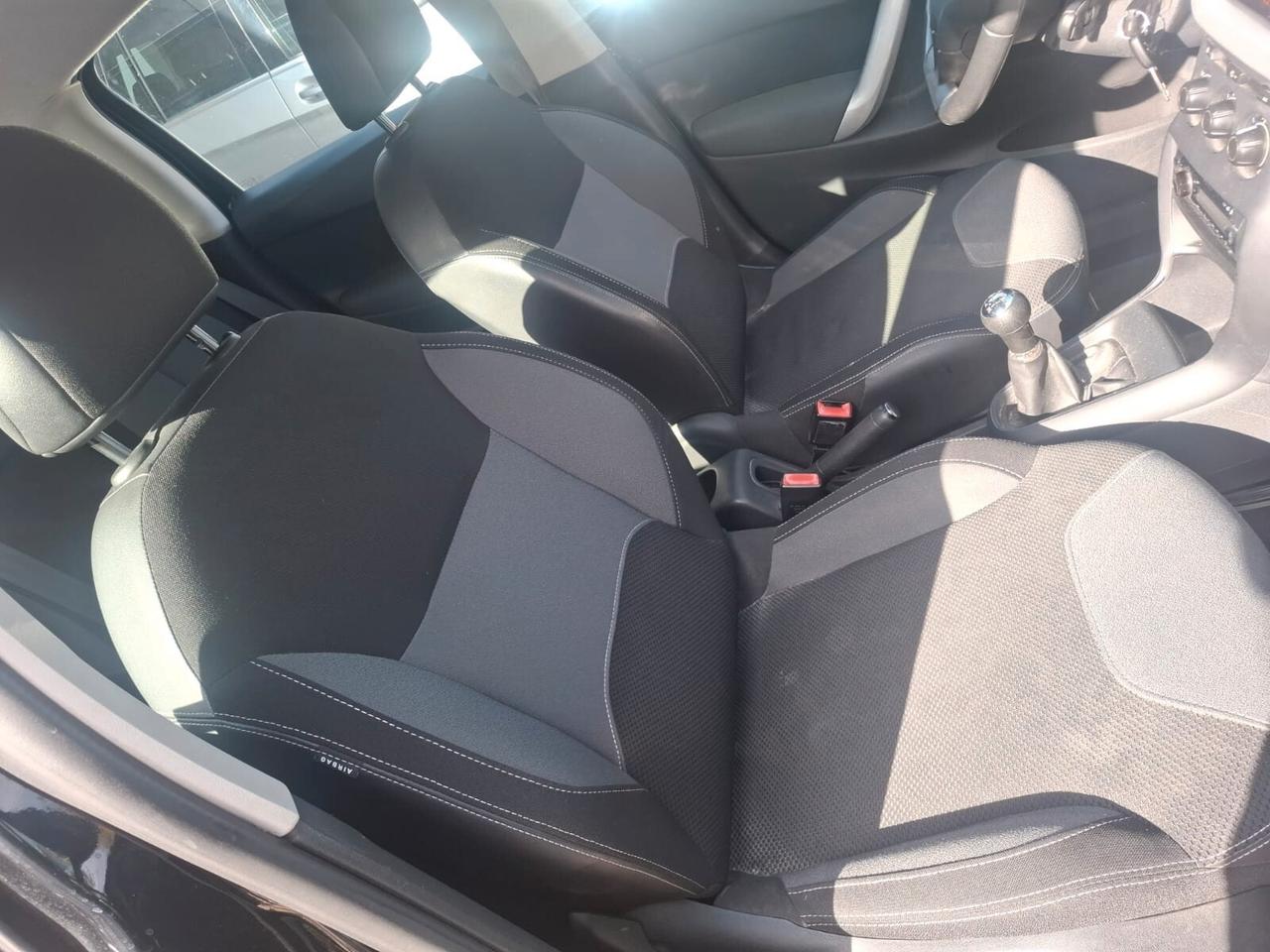 Citroen C3 PureTech 82 Exclusive (60 Kw)