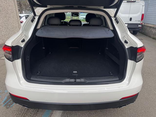 MASERATI Levante V6 Q4 350CV NAVI+RETR.