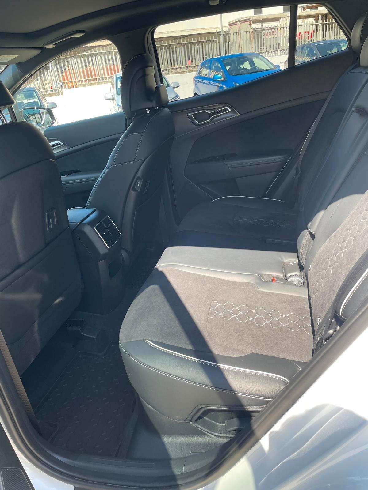 Kia Sportage 1.6 TGDi HEV AT GT-line Plus