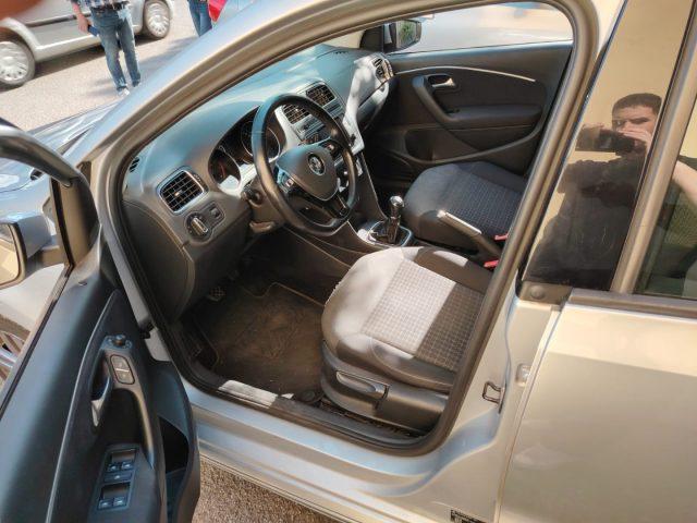 VOLKSWAGEN Polo 1.0 MPI 75 CV 5p. R-Line FULL OPTIONAL-NEOPAT.
