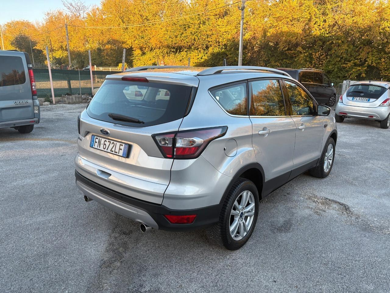 Ford Kuga 1.5 TDCI 120 CV S&S 2WD Titanium