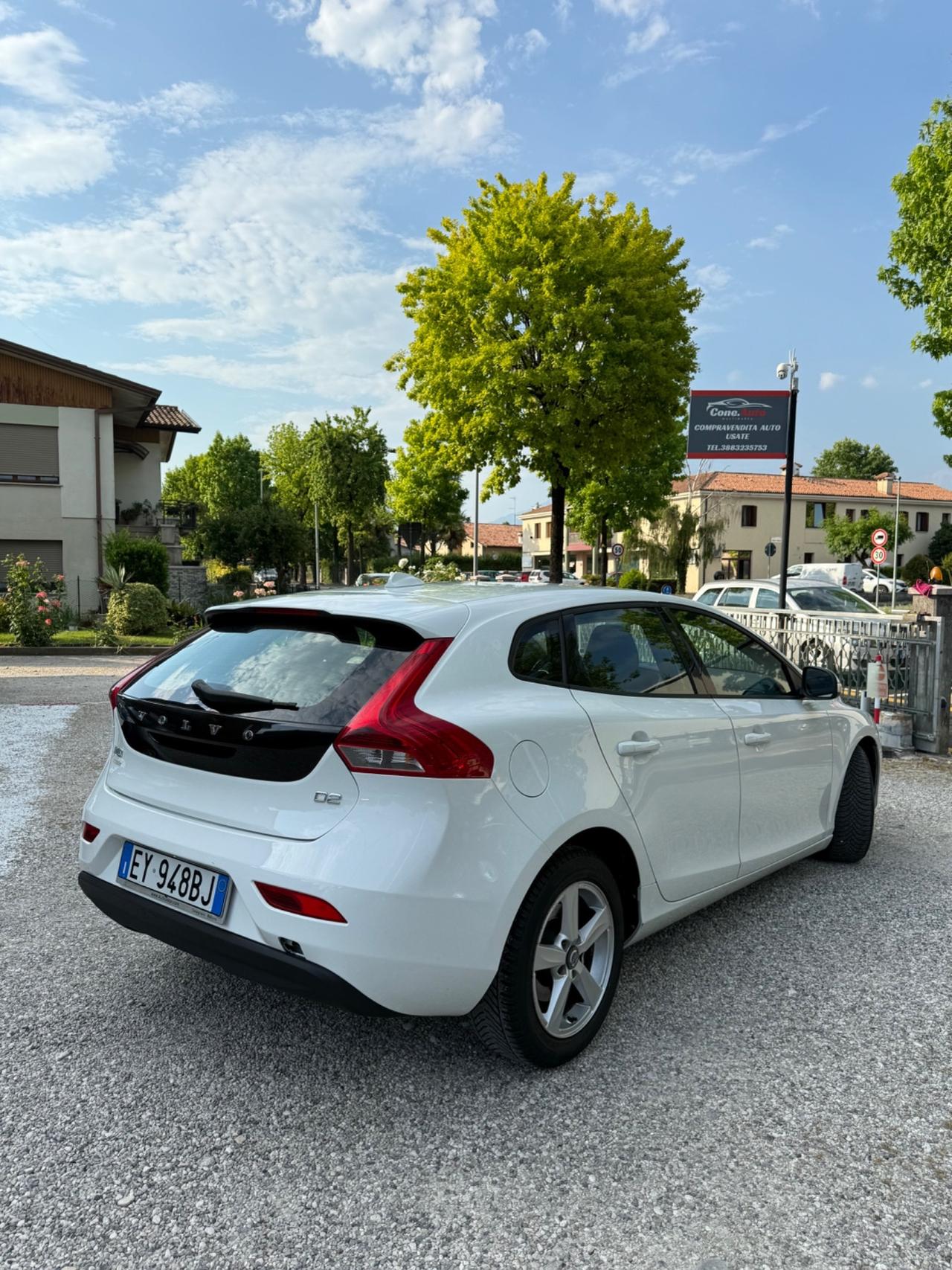 Volvo V40 D2 1.6 Summum