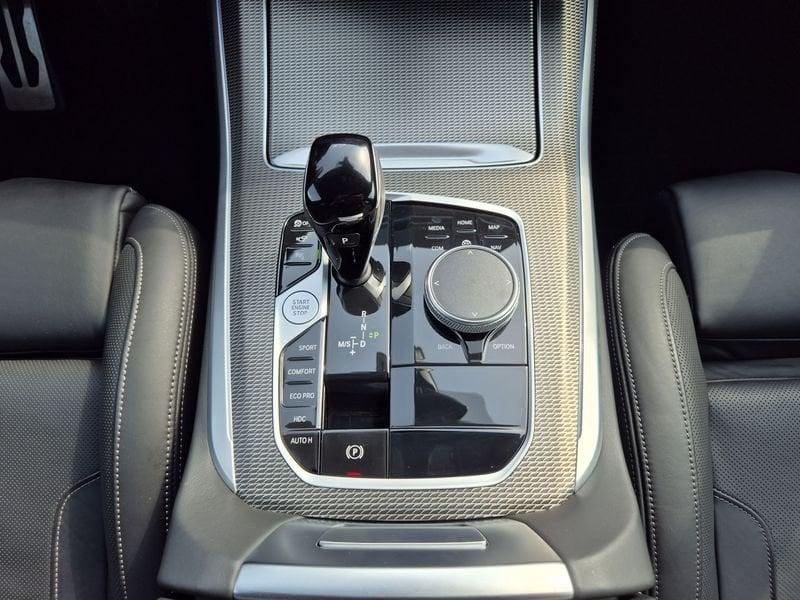 BMW X5 xdrive40d mhev 48V Msport auto