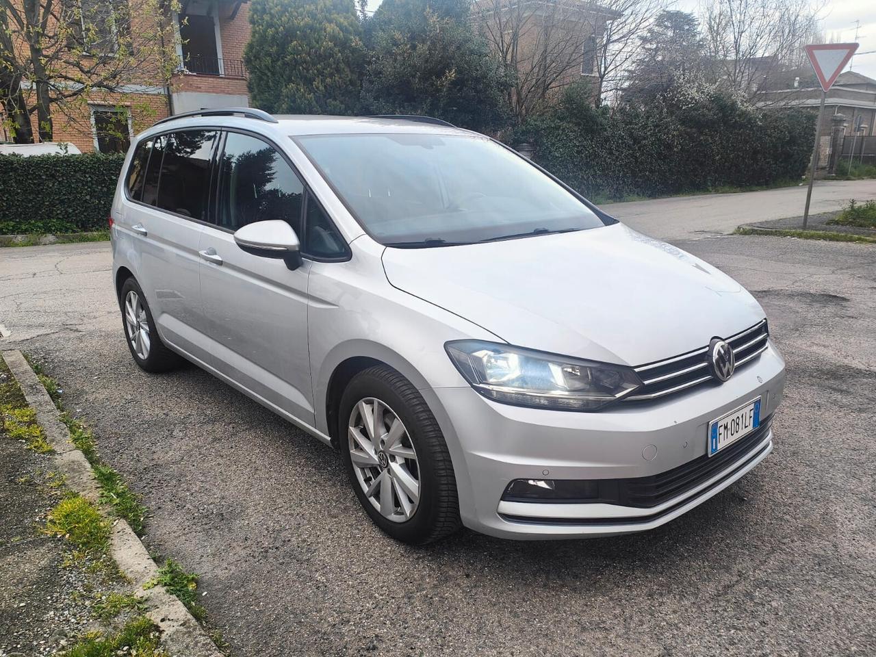 Volkswagen Touran 1.6 TDI 115 CV SCR DSG Comfortline BlueMotion Tech.