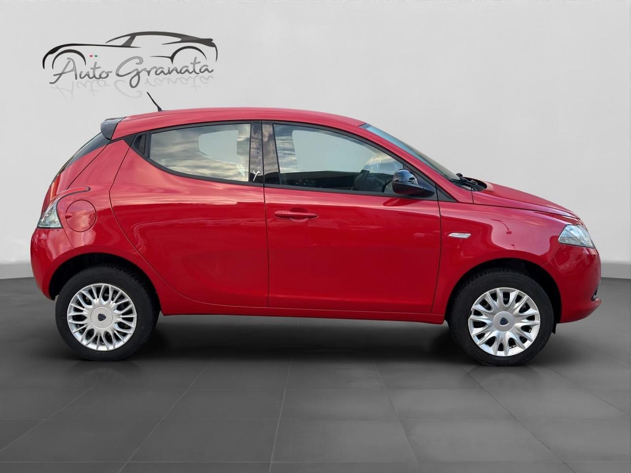 Lancia Ypsilon 0.9 TwinAir Ecochic Elefantino