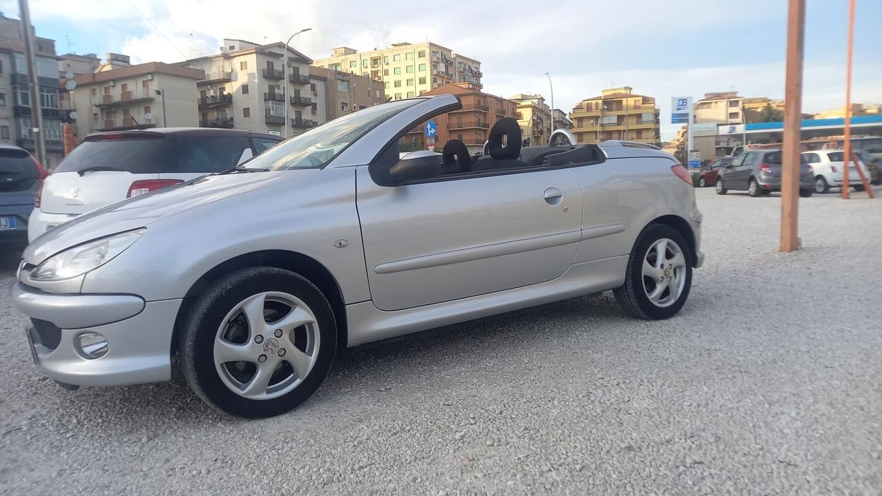 Peugeot 206 1.6 16V CC Enfant Terrible