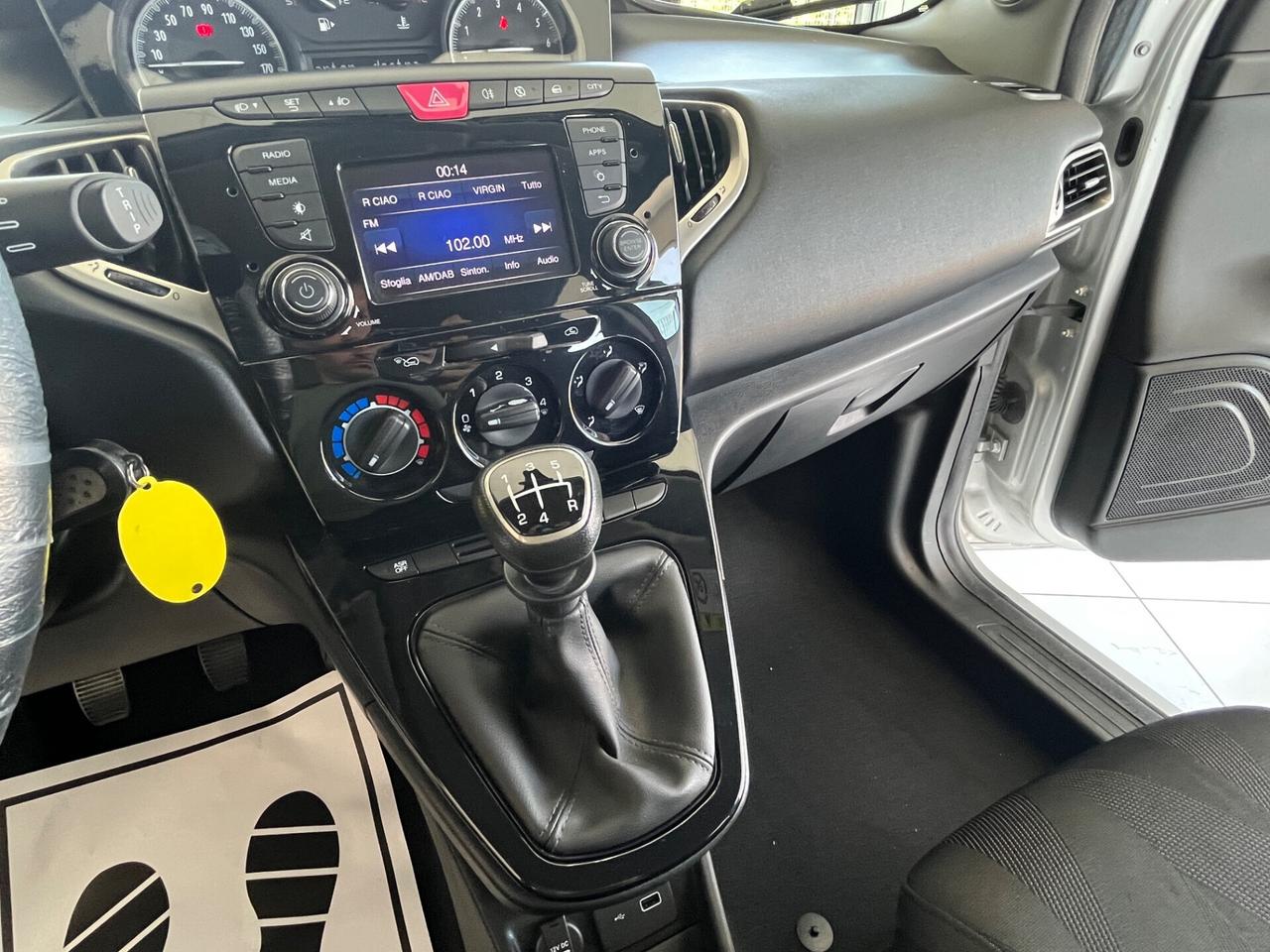 Lancia Ypsilon 1.2 69 CV 5 porte 39000 KM