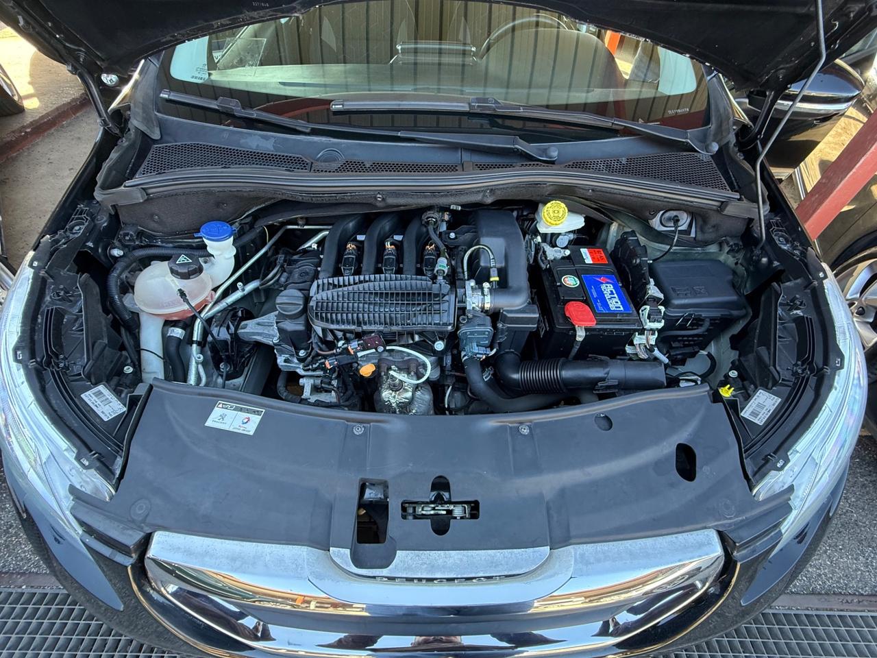 Peugeot 2008 1.2 Benzina -Allure-( 78 mila km ) -unipro