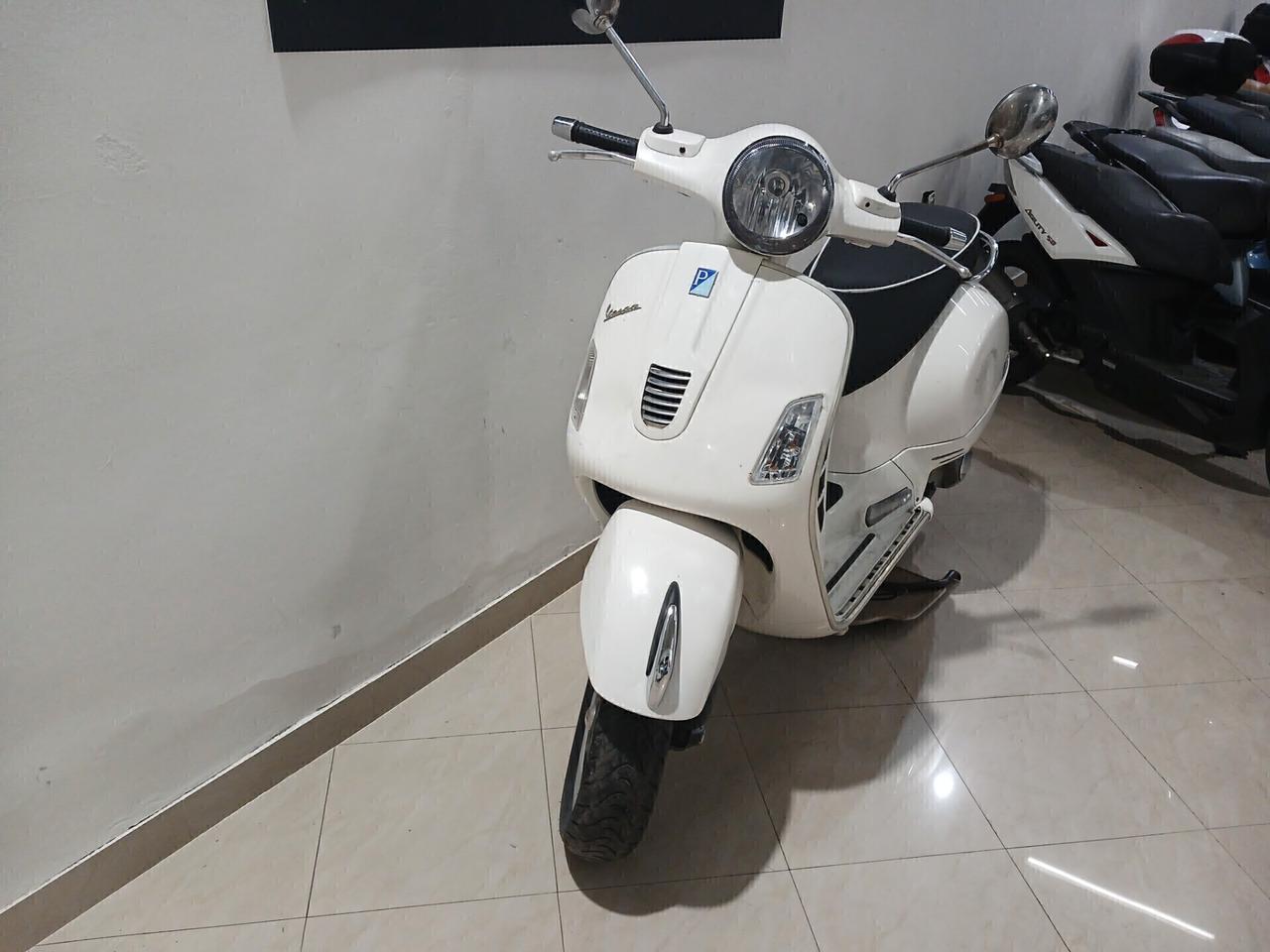 300 GTS GARANTITA 12 MESI