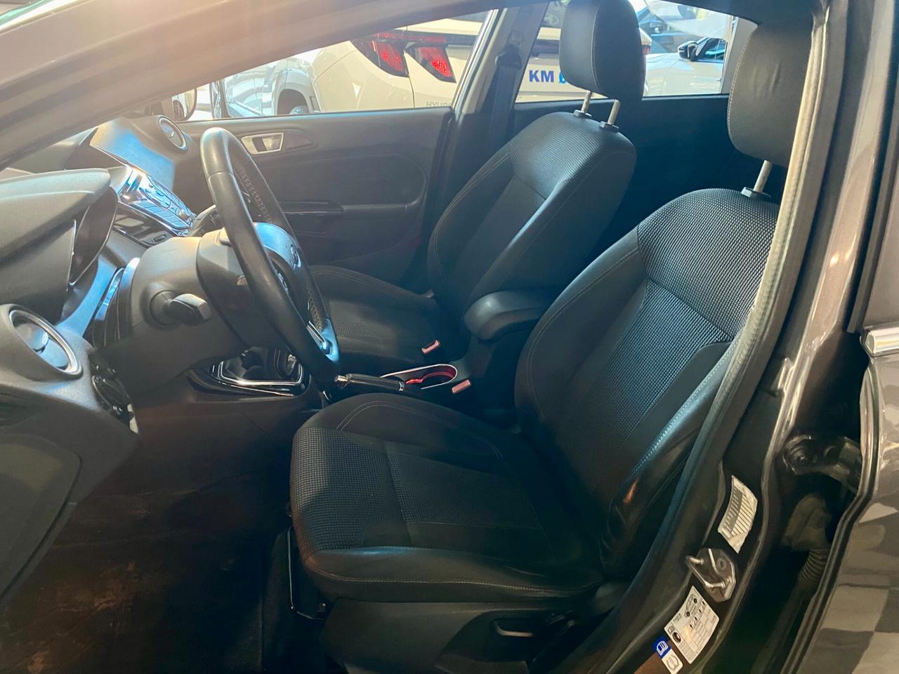 Ford Fiesta 1.5 TDCi 75CV 5 porte Titanium-2016