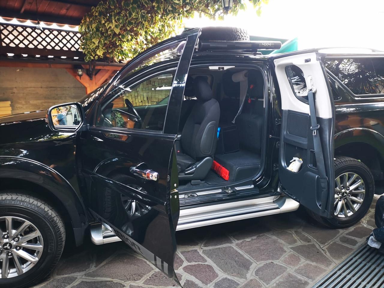 Mitsubishi L200 2.4 DI-D/181CV Double Cab Intense Hp Mivec SDA