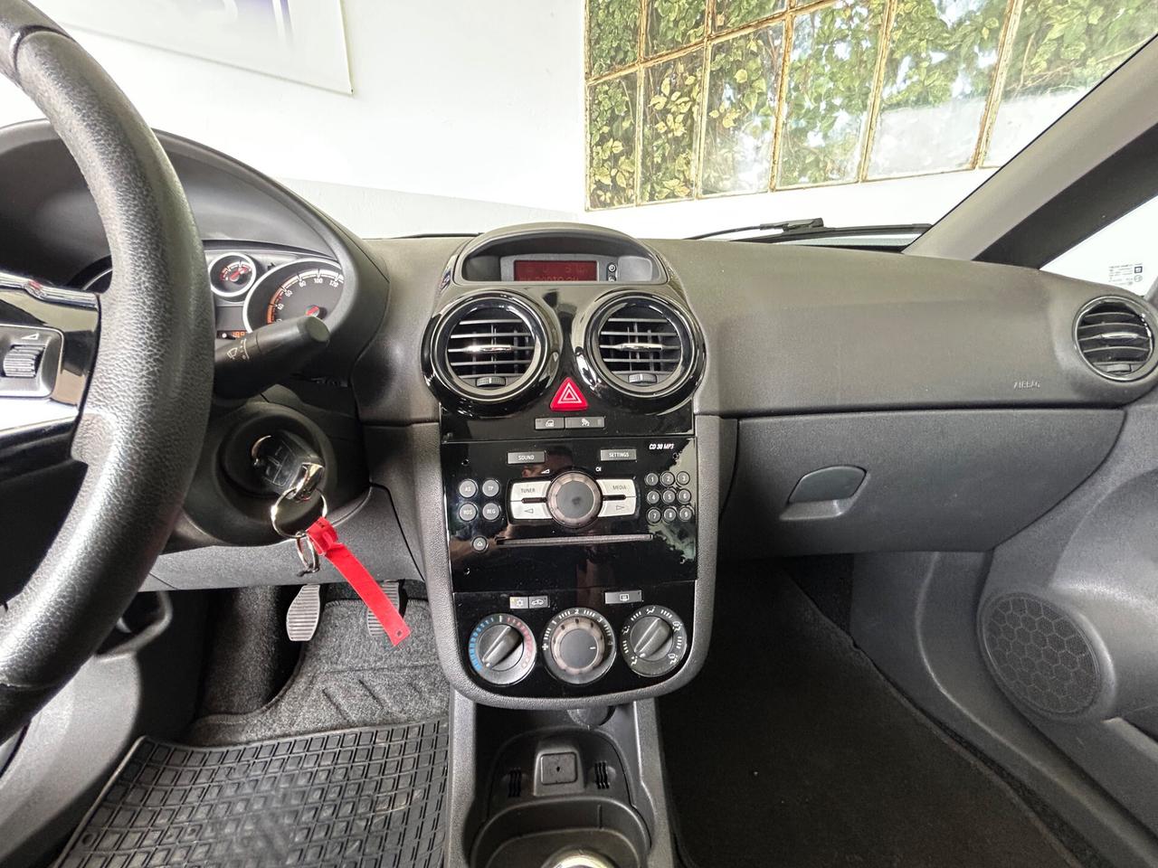 Opel Corsa 1.2 3 porte Edition