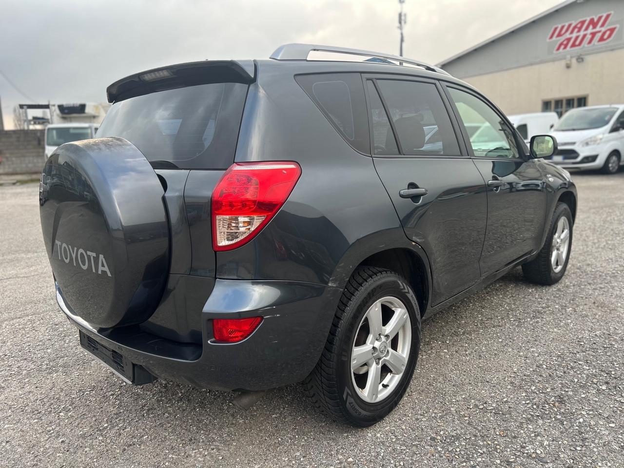 Toyota RAV 4 RAV4 2.2 D-4D 136 CV Sol