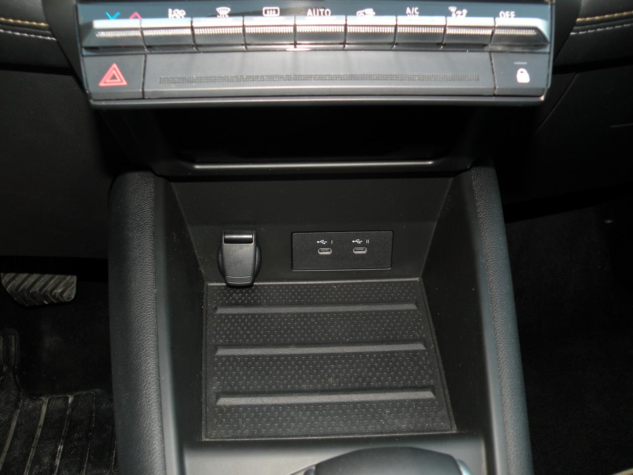 RENAULT SYMBIOZ FULL HYBRID E-TECH 145CV TECHNO 2025