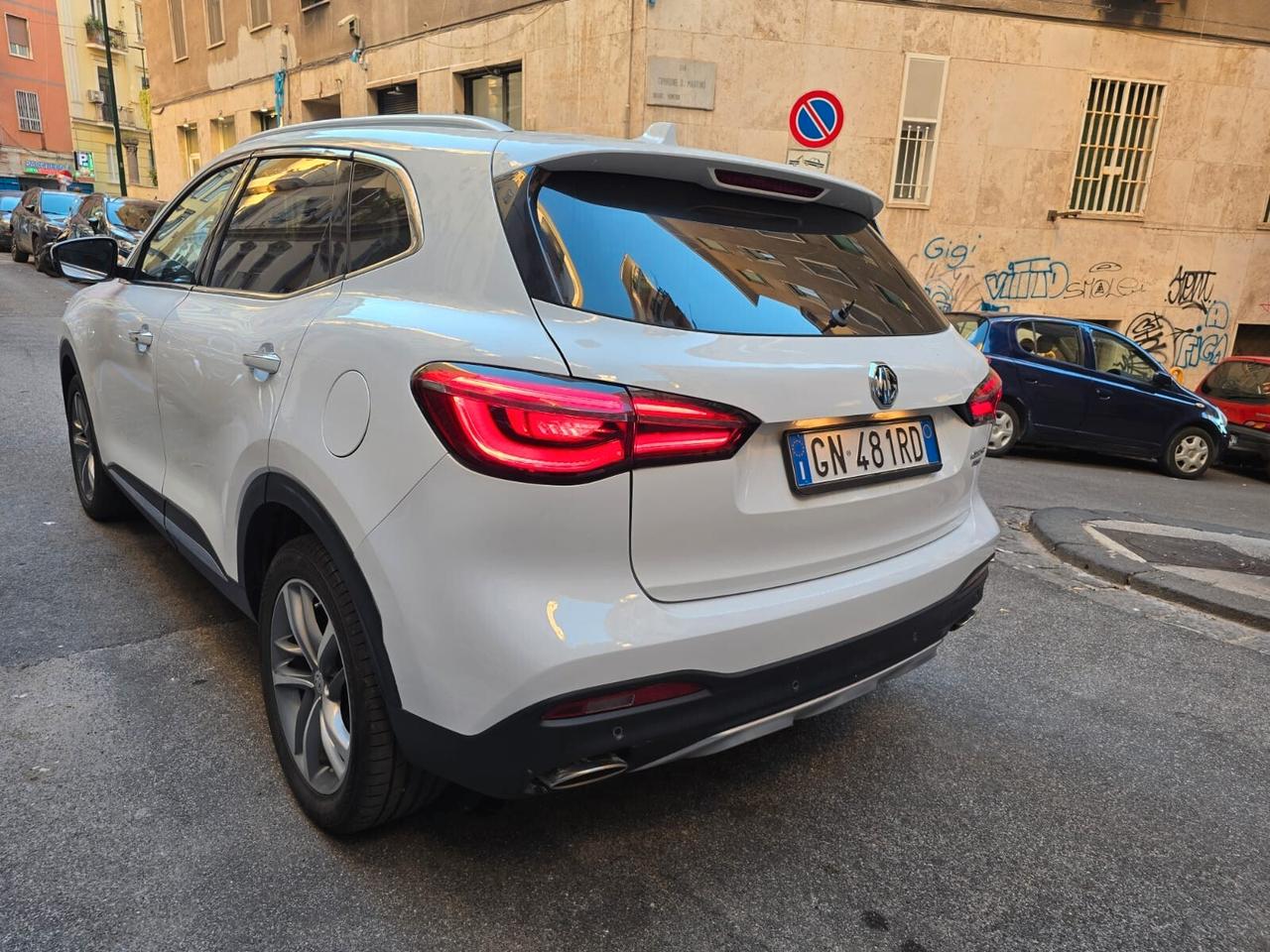 Mg EHS Plug-in Hybrid Luxury