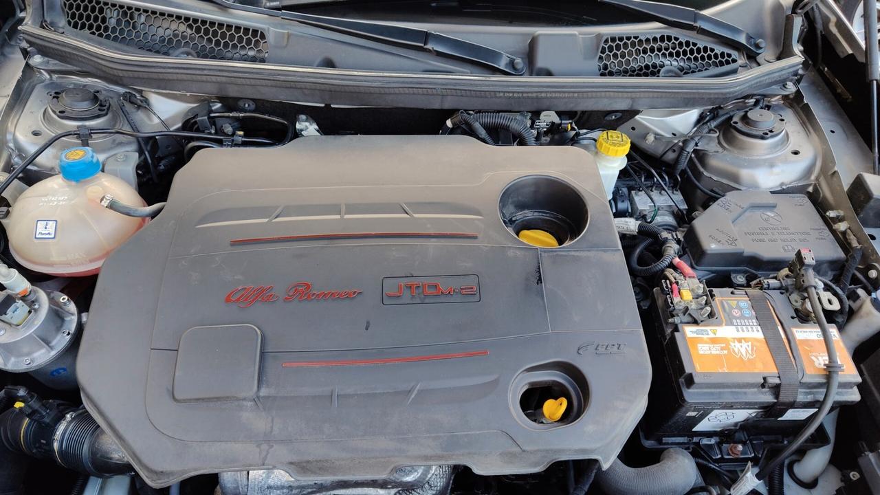 Alfa Romeo Giulietta 1.6 JTDm-2 QV LINE