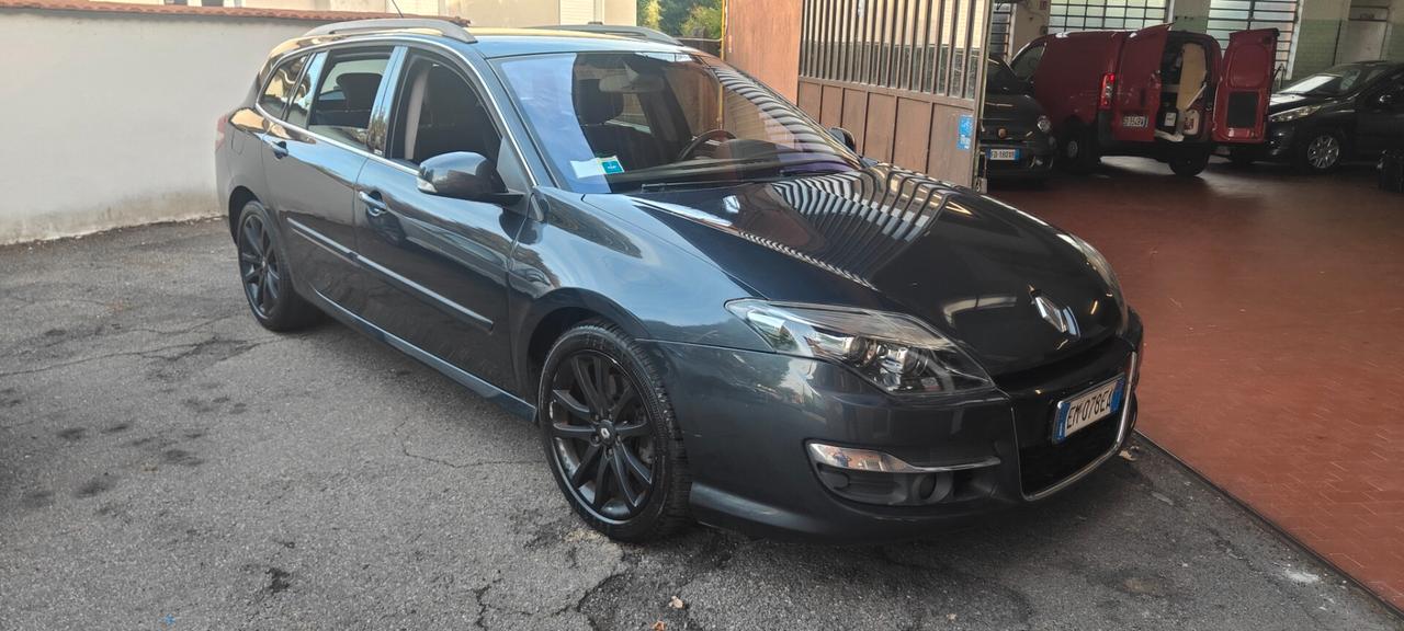 Renault Laguna 2.0 dCi 175CV SporTour Proactive 4Control ESM