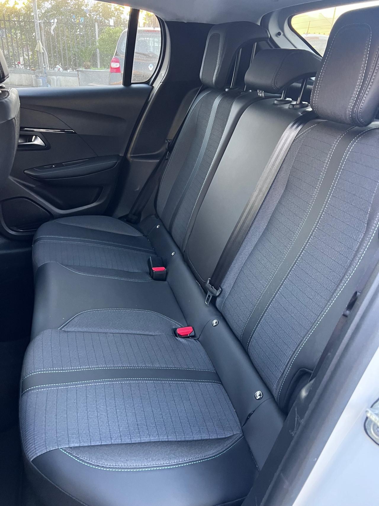 Peugeot 208 PureTech 100 Stop&Start EAT8 5 porte Allure Pack