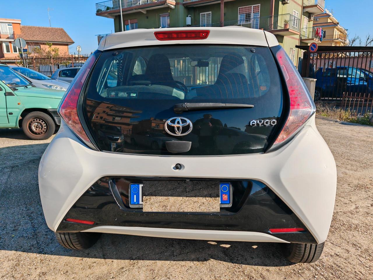 Toyota Aygo 1.0 VVT-i 69 CV 5 porte Perfetta