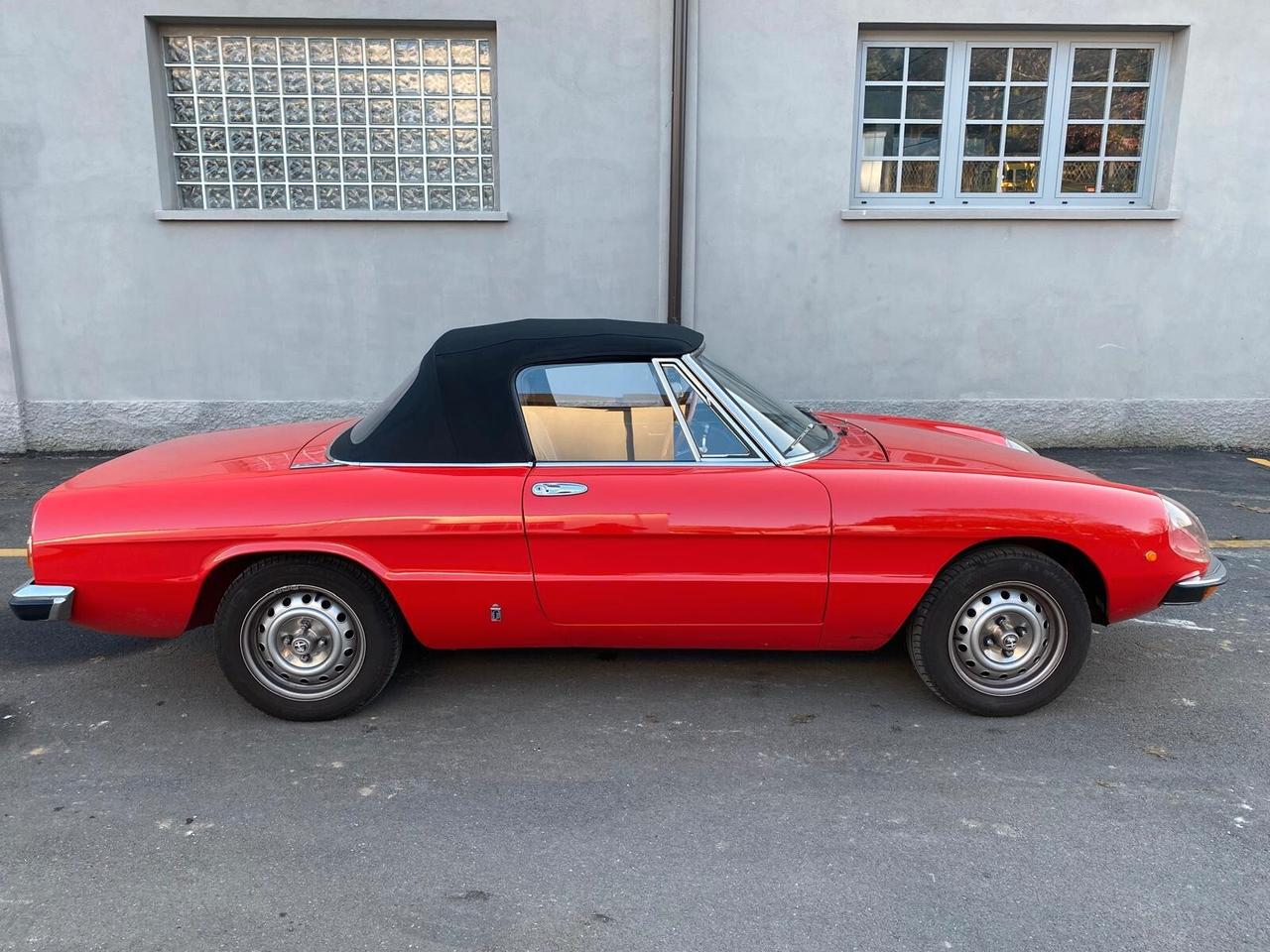 Alfa Romeo Spider 2.0 Veloce