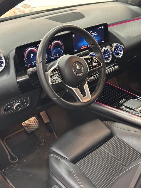 MERCEDES GLA 200 d Autom Premium FULL OPT.