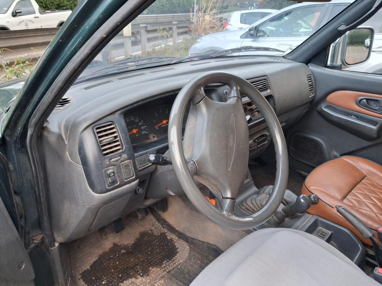 Mitsubishi L200 2.5 TDI 4WD Double Cab Pick-up GLX