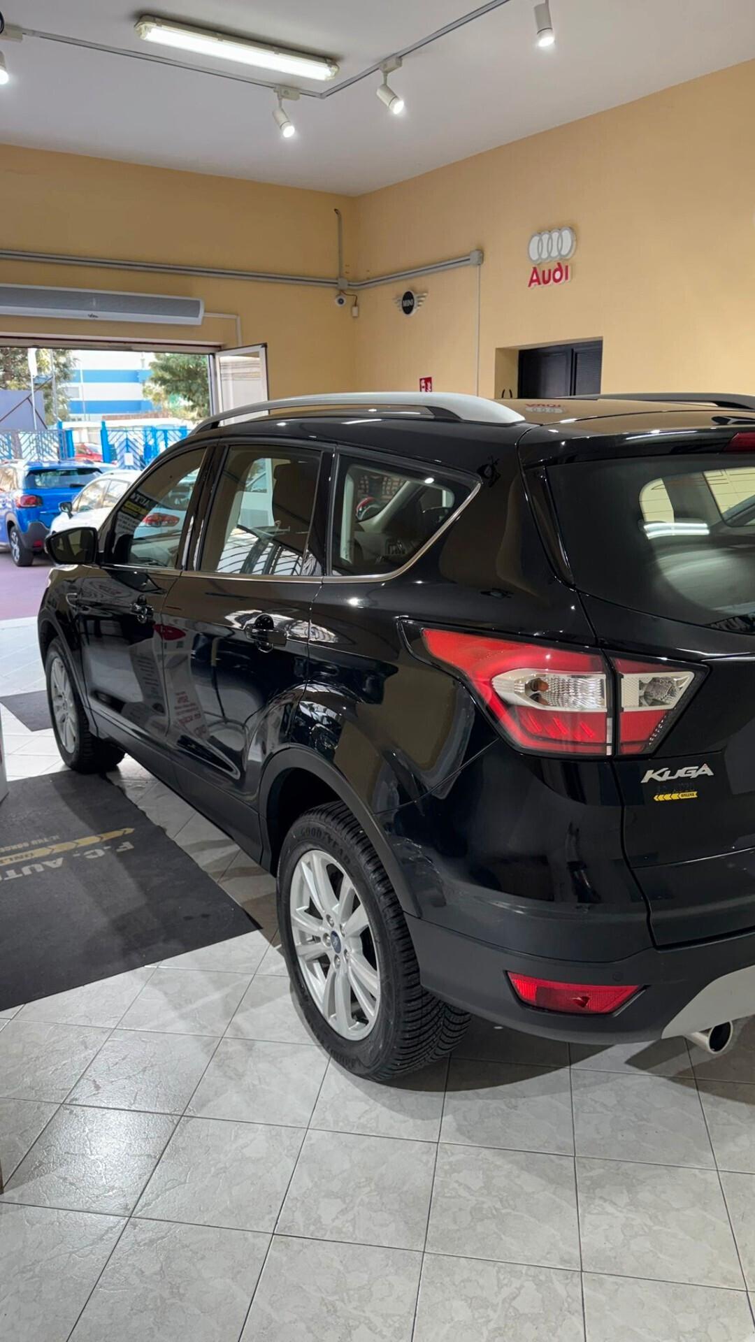 Ford Kuga 1.5 TDCI 120 CV S&S 2WD Titanium