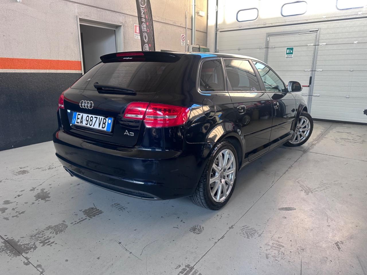 Audi A3 SPB 1.6 TDI 105 CV CR Attraction